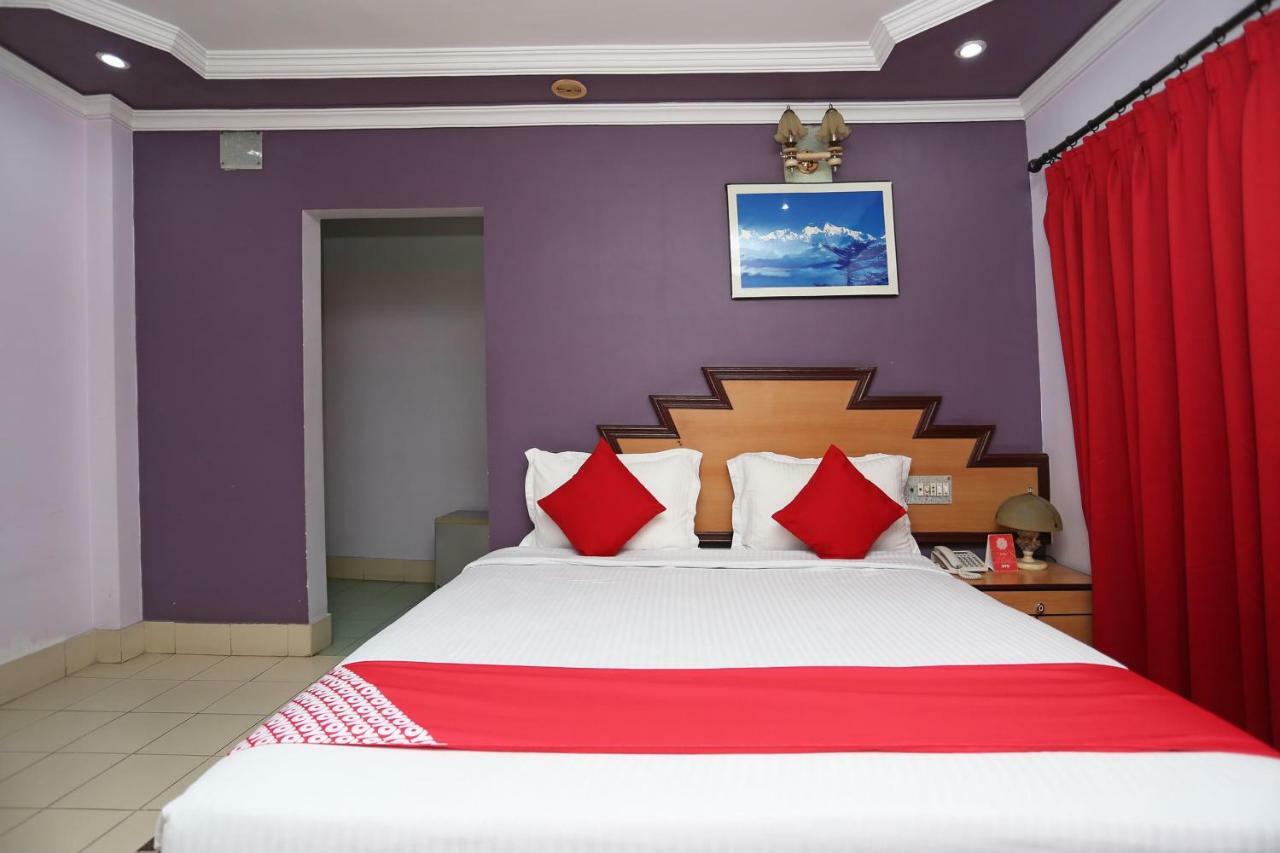 Oyo 24916 Hotel Aquatic Palace Kalyani Exterior foto